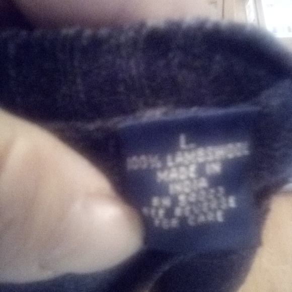 Gap charcoal grey/black 100% lambswool sweater - Picture 6 of 6